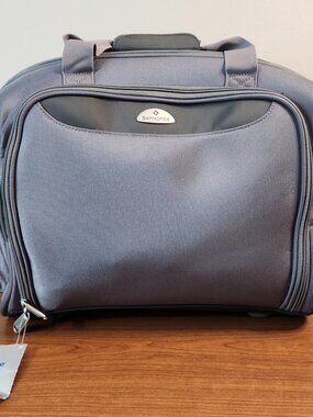 Kohl's Samsonite High End Collection 17 X 15 Gray Nylon Computer Travel Bag NWT